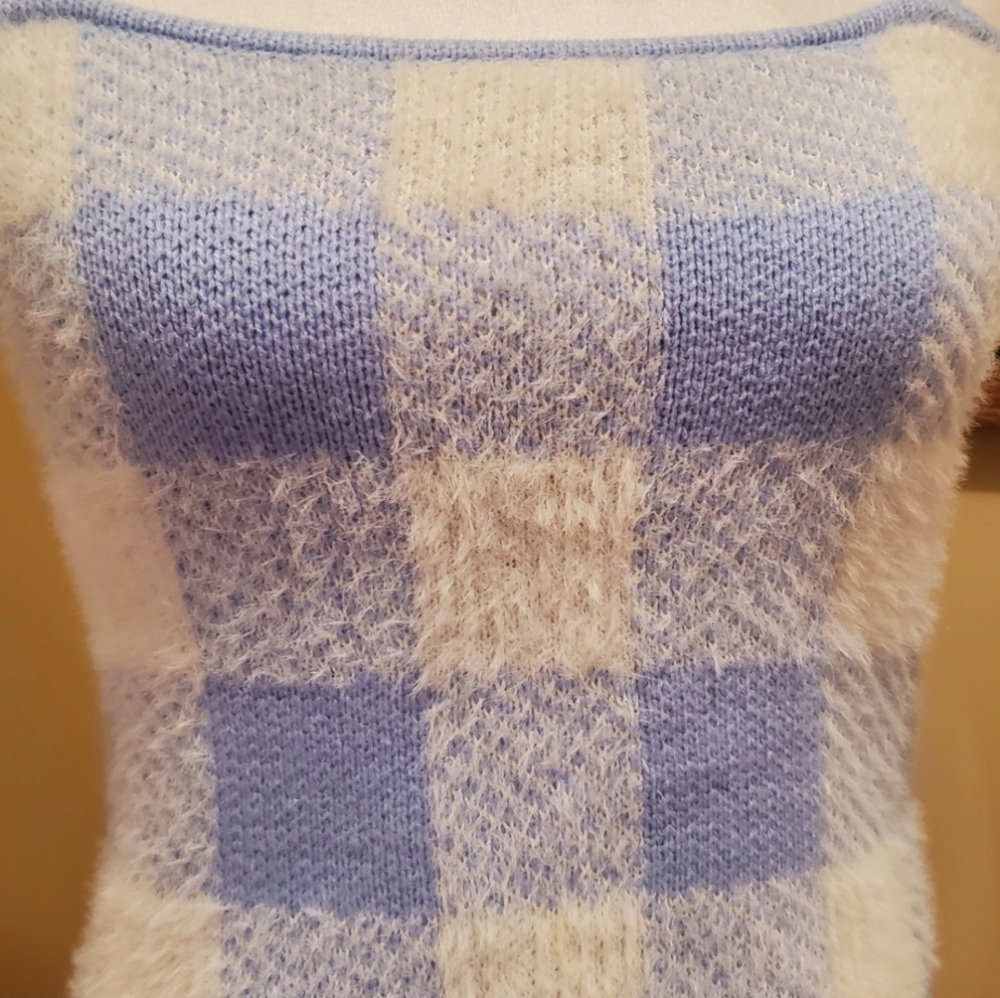 Willow & Wind Fuzzy Blue & White Plaid Tank Top (XS-Fit-S) - Picture 4 of 6